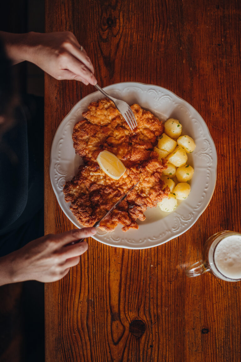 Schnitzerl mit Kartoffeln